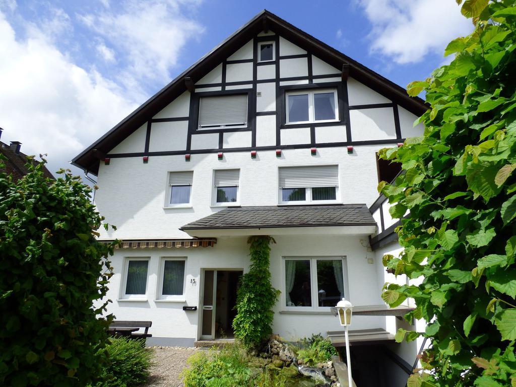 Apartment In Assinghausen With A Sun Terrace Bagian luar foto