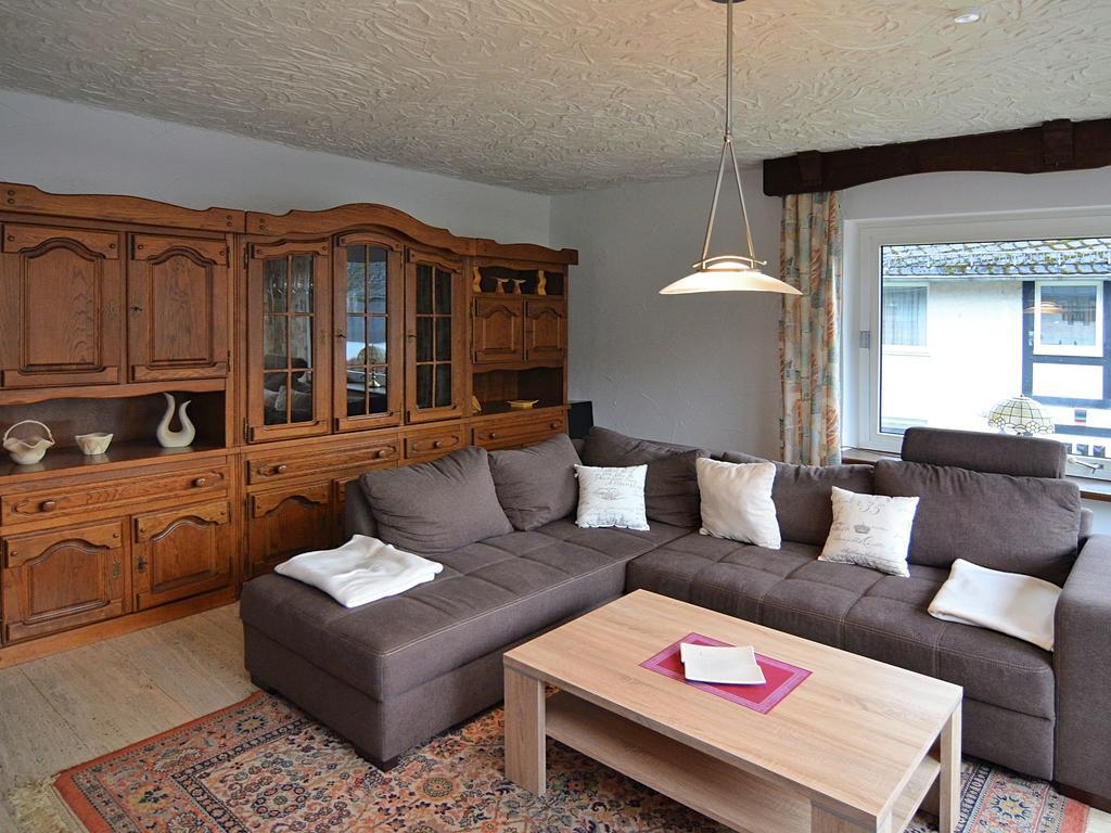 Apartment In Assinghausen With A Sun Terrace Bagian luar foto