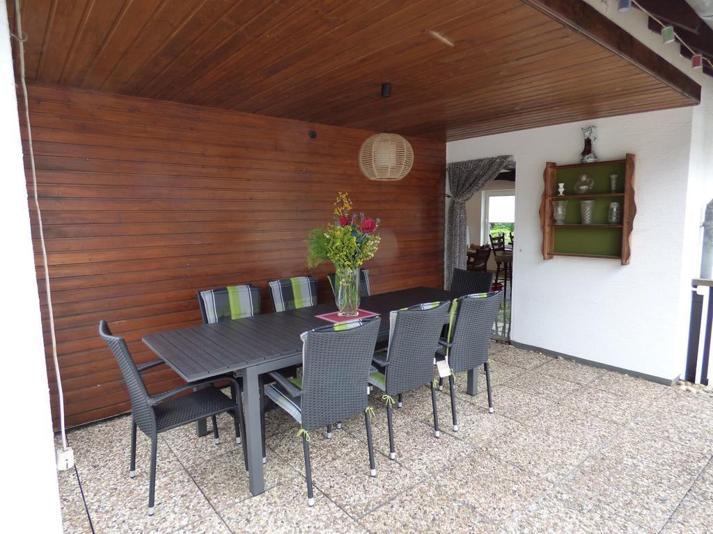 Apartment In Assinghausen With A Sun Terrace Bagian luar foto